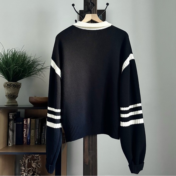 🌿Mnml Polo Knit Sweater - Black & White🌿 - Picture 3 of 9